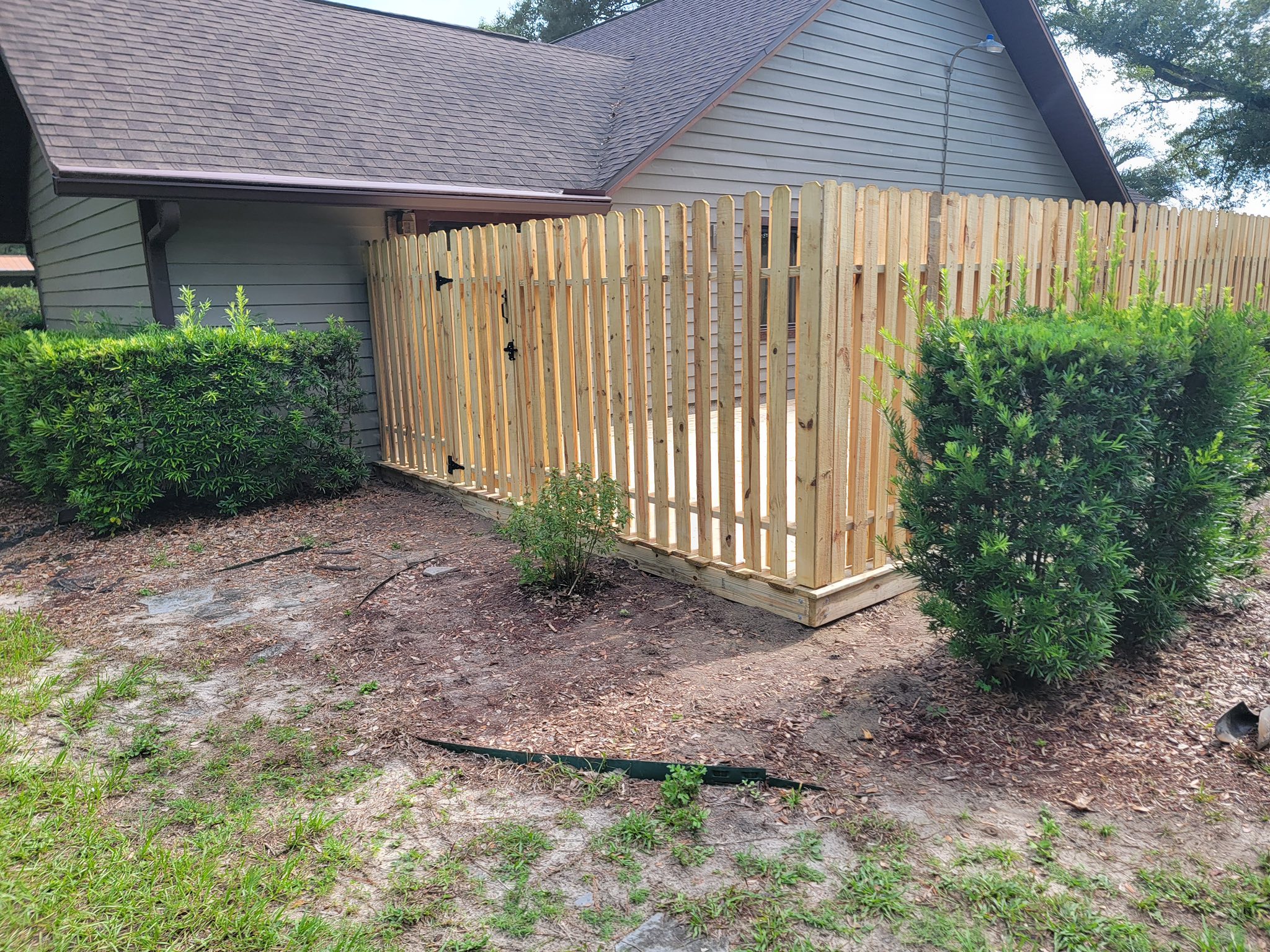 Wood privacy fence