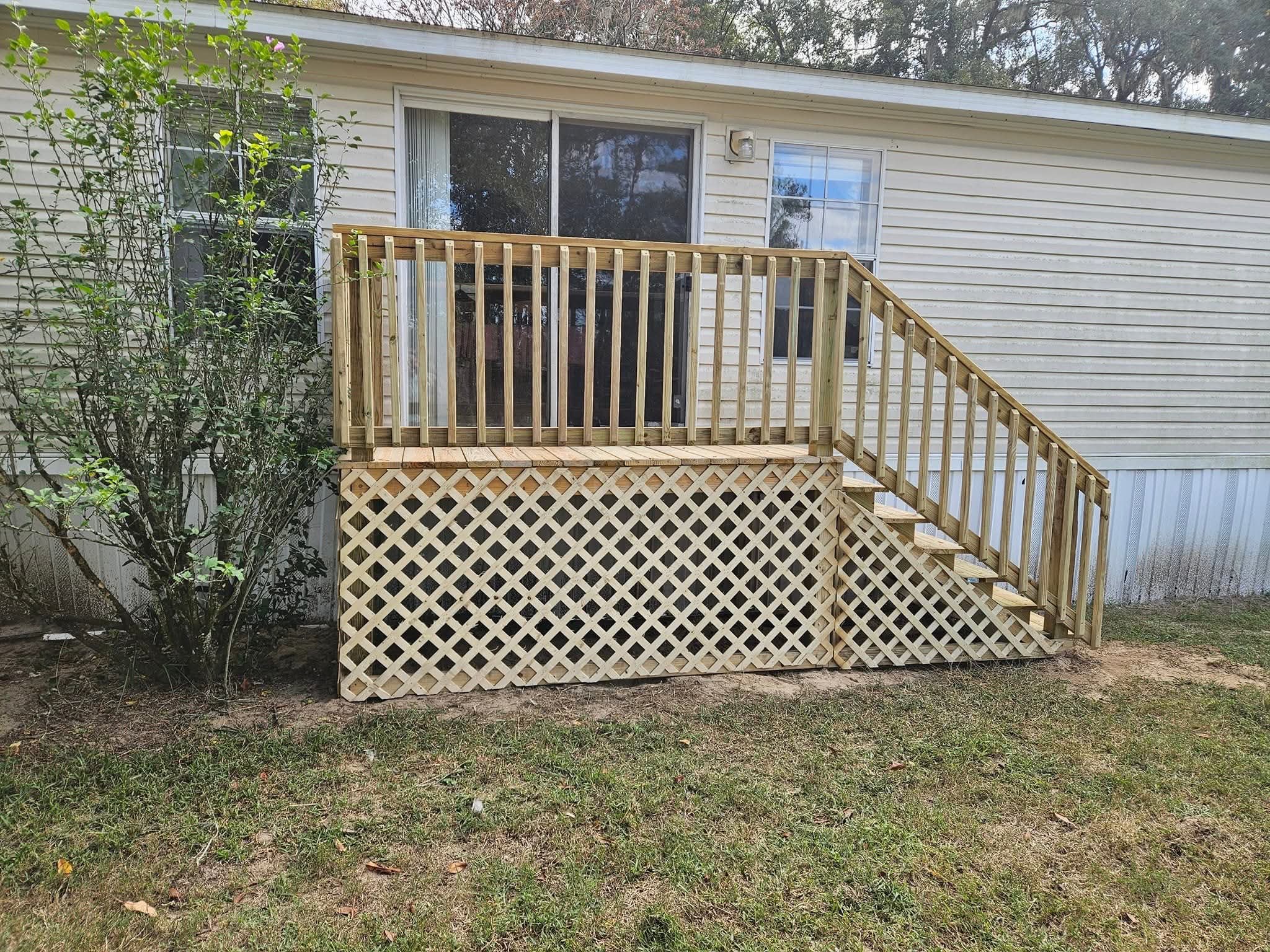 Deck with lattice skirting